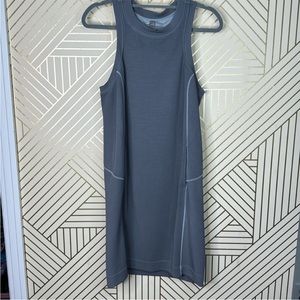 844 CUSTOM Lululemon $128 Softstreme Back In Action Dress Sz 8 Heather Grey